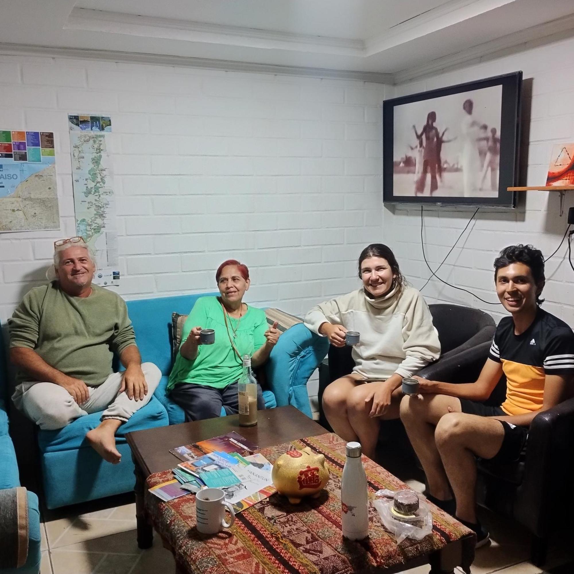 Backpackers House - Near The Airport Apartment Santiago Luaran gambar